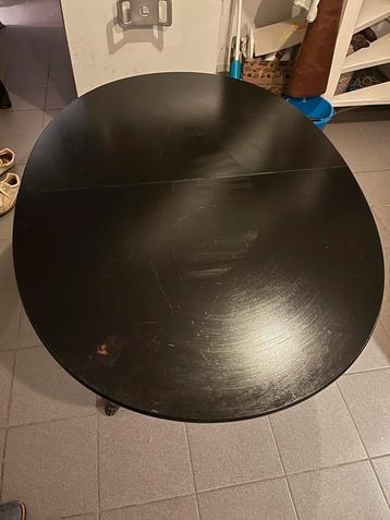 Uitschuifbare ovale tafel - opknapper beschikbaar voor biedingen