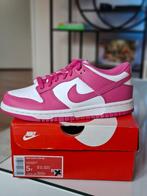 Nike Dunk Low "Active Fuchsia" maat 37.5, Nike, Nieuw, Ophalen of Verzenden, Sneakers of Gympen