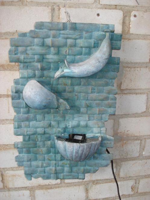 wandfontijn    56 x 34  cm    werkend te zien, Tuin en Terras, Waterpartijen en Fonteinen, Zo goed als nieuw, Waterornament, Kunststof