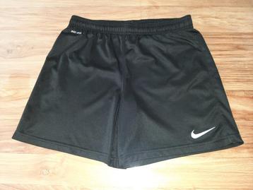 nike dri-fit sportbroek gymshort zwart gymbroek gymset  beschikbaar voor biedingen
