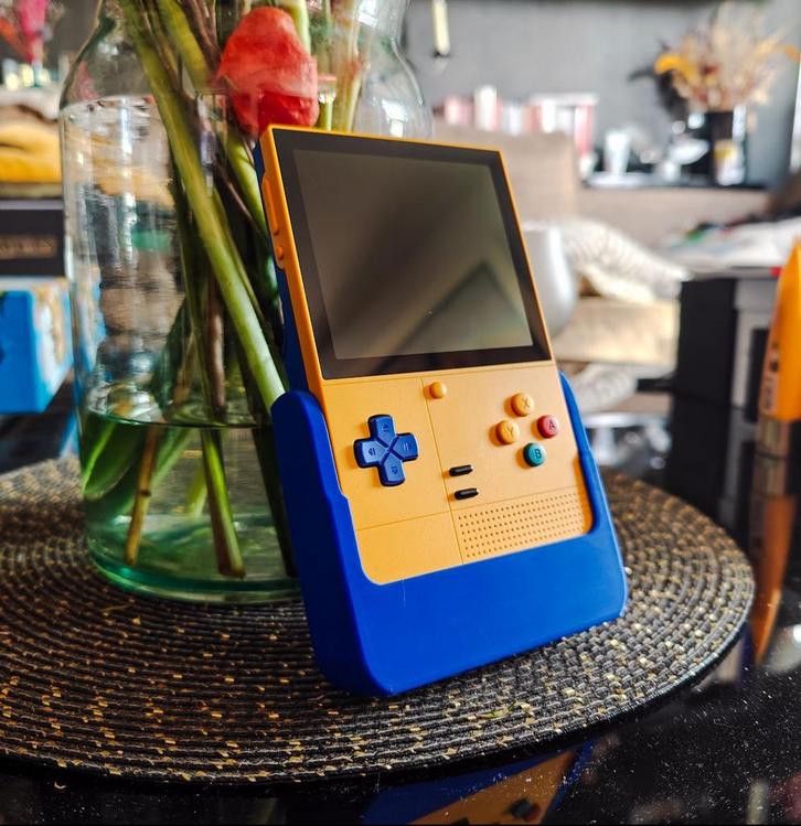 Retroid Pocket Classic Grip + Screenprotector Zwart of Blauw, Spelcomputers en Games, Spelcomputers | Overige, Nieuw, Ophalen of Verzenden