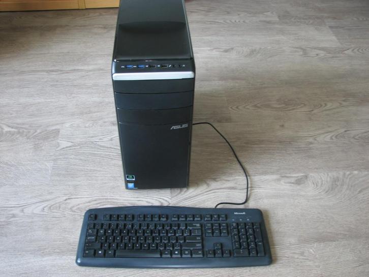 ASUS Desktop PC type M51AD, Computers en Software, Desktop Pc's, Zo goed als nieuw, 3 tot 4 Ghz, HDD, 8 GB, Ophalen of Verzenden