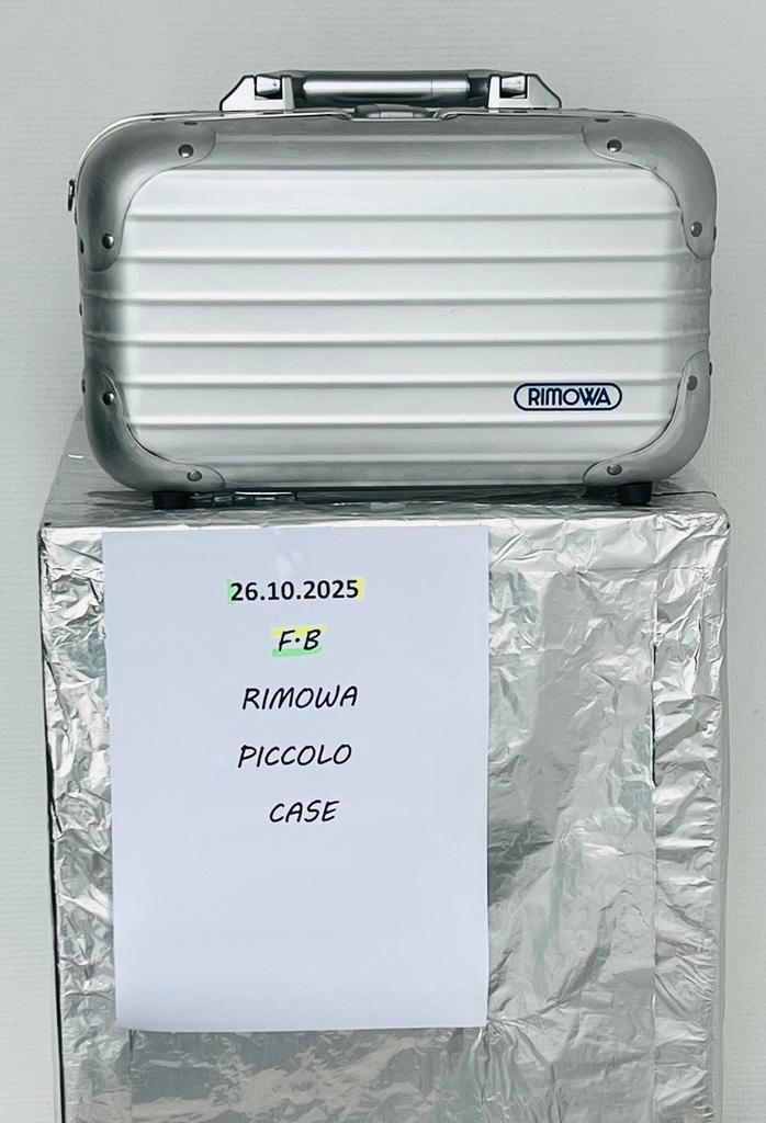 RIMOWA PICCOLO CASE, Sieraden, Tassen en Uiterlijk, Koffers, Zo goed als nieuw, Metaal, Minder dan 50 cm, Ophalen of Verzenden