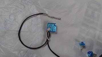 Sieradensetje , NIEUW , ketting met 2 oorknopjes , met GRATI beschikbaar voor biedingen