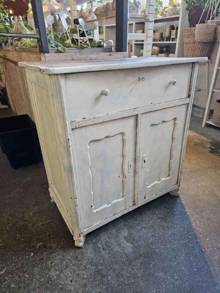 brocante meidenkast ``WOONWINKEL RUSTIEK``, Antiek en Kunst, Curiosa en Brocante, Ophalen