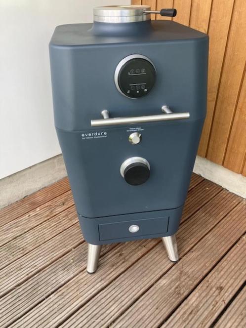 Everdure 4K Houtskoolbarbecue Antraciet zwart by Heston Blum, Tuin en Terras, Houtskoolbarbecues, Nieuw, Ophalen