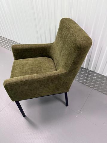 4 eetkamerstoelen Nieuwstaat 3 maanden oud  olijfgroen beschikbaar voor biedingen