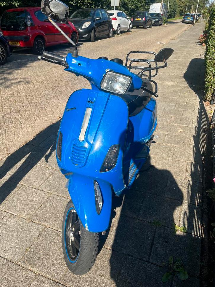 Vespa s50 4takt, Fietsen en Brommers, Snorfietsen en Snorscooters, Gebruikt, Vespa, Benzine, Ophalen