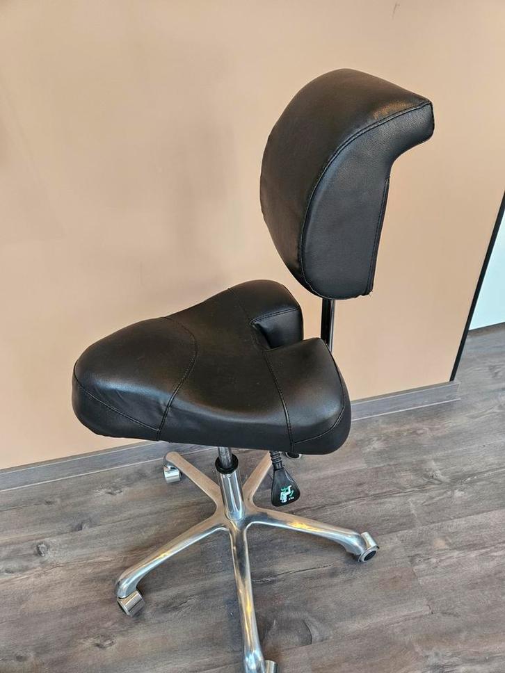 Zadelkruk met Rugleuning - Ergonomisch, Huis en Inrichting, Bureaustoelen, Zo goed als nieuw, Bureaukruk, Zwart, Ergonomisch, Ophalen