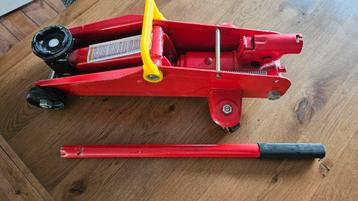 garage krik beschikbaar voor biedingen