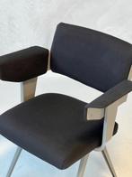 Resort stoel Friso Kramer vintage Ahrend de Cirkel antraciet, Gebruikt, Vintage, Ophalen of Verzenden, Metaal