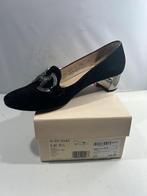 Hogl. Maat 38.5 nieuwe schoenen met een prachtig sieraad, Schoenen met lage hakken, Verzenden, Zwart, Nieuw