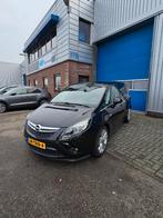 Opel Zafira 1.4T  Panorama dak! Trekhaak! PDC! Airco! Xenon!, Euro 5, Stof, 1250 kg, Zwart
