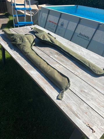 Karper set - 2 hengels, molens en foedralen beschikbaar voor biedingen