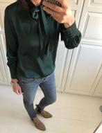 Groene satijnen Fred van leer blouse met strik shoeby eksept, Maat 38/40 (M), Ophalen of Verzenden, Zo goed als nieuw, Shoeby