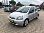 Toyota Yaris 1.3-16V VVT-i 5DRS AIRCO EL PAK TRH, Voorwielaandrijving, 1299 cc, Gebruikt, Zwart