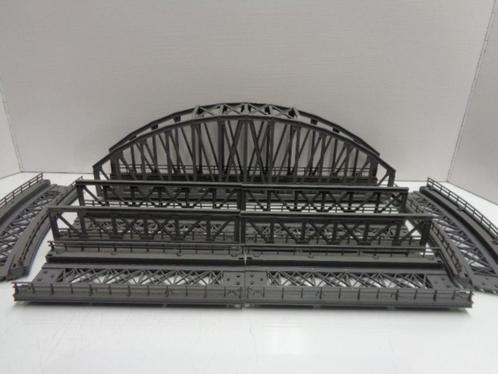 Marklin-09 7263 brugset 7-delig. (H0)., Hobby en Vrije tijd, Modeltreinen | H0, Gebruikt, Brug, Tunnel of Gebouw, Wisselstroom