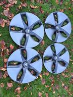 wieldoppen Tesla Model 3, Ophalen, Zo goed als nieuw