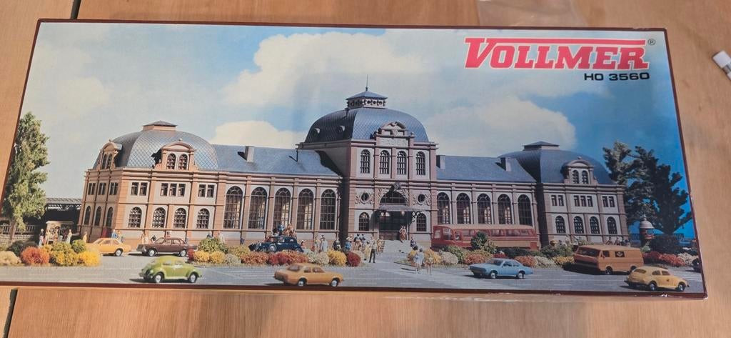 Vollmer HO 3560 Bahnhof Baden-Baden, Hobby en Vrije tijd, Modeltreinen | H0, Ophalen, Zo goed als nieuw, Gelijkstroom, Brug, Tunnel of Gebouw