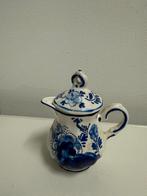 Melkkannetje met deksel Delfts Blue hand painted. 12cm, Antiek en Kunst, Ophalen of Verzenden