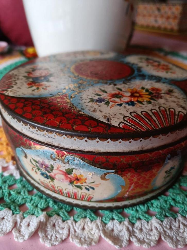 Vintage Blikken Doos met Bloemen, Antiek en Kunst, Antiek | Tin, Ophalen of Verzenden