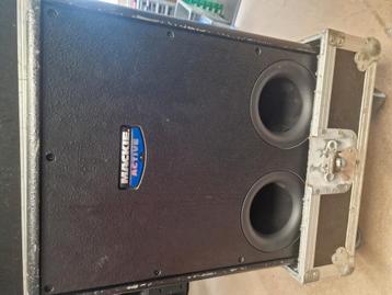 2 stuks active srs1500 laag speakers van mackie beschikbaar voor biedingen