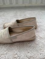 Gucci instappers maat 37, Kleding | Dames, Schoenen, Ophalen of Verzenden, Instappers, Beige, Gucci