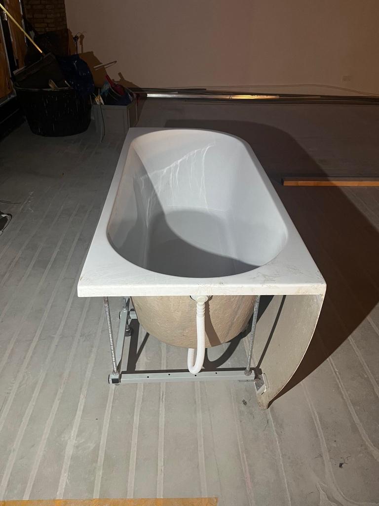 Badkuip, Huis en Inrichting, Badkamer | Badkamermeubels, Ophalen, Overige typen, Nieuw, 50 tot 100 cm