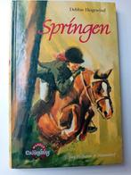 Manege de Hoefslag: Springen - Debbie Hogewind, Ophalen of Verzenden, Zo goed als nieuw