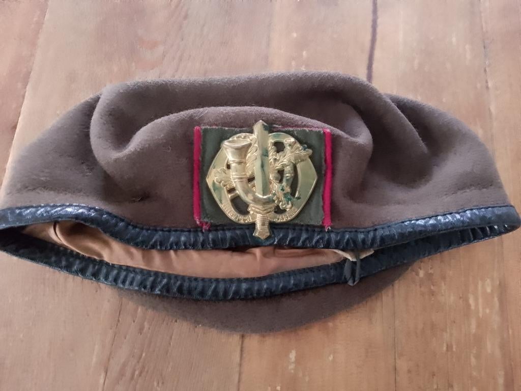 BARET LIMBURGSE Jagers, Ophalen of Verzenden, Landmacht, Nederland, Helm of Baret