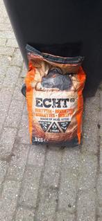 Briketten voor bbq, Tuin en Terras, Haardhout, Minder dan 3 m³, Ophalen, Overige houtsoorten, Blokken