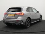 Mercedes-Benz A-Klasse 250 e AMG Night Plug in Hybrid 218pk, Auto's, Mercedes-Benz, Gebruikt, Alcantara, Bedrijf, Grijs