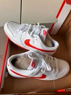 Nike Dunk low retro white picante red 44, Verzenden, Zo goed als nieuw, Wit
