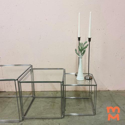 Max Sauze Isocele nesting tables (set), Huis en Inrichting, Tafels | Bijzettafels, Zo goed als nieuw, Vierkant, Minder dan 45 cm