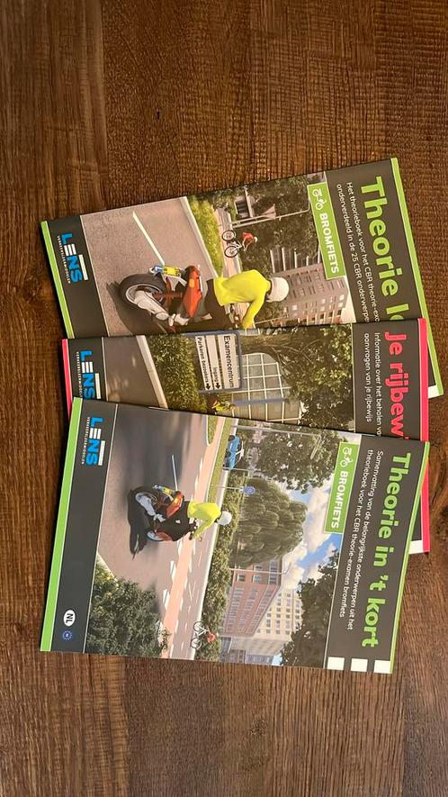 Theorie leren bromfiets, Boeken, Schoolboeken, Zo goed als nieuw, Nederlands, Overige niveaus, Ophalen of Verzenden
