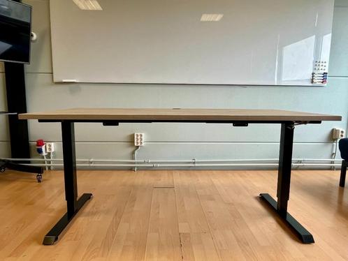 Desko Adjustable Height Desk (Manual Crank), Huis en Inrichting, Bureaus, Zo goed als nieuw, Bureau, In hoogte verstelbaar, Ophalen