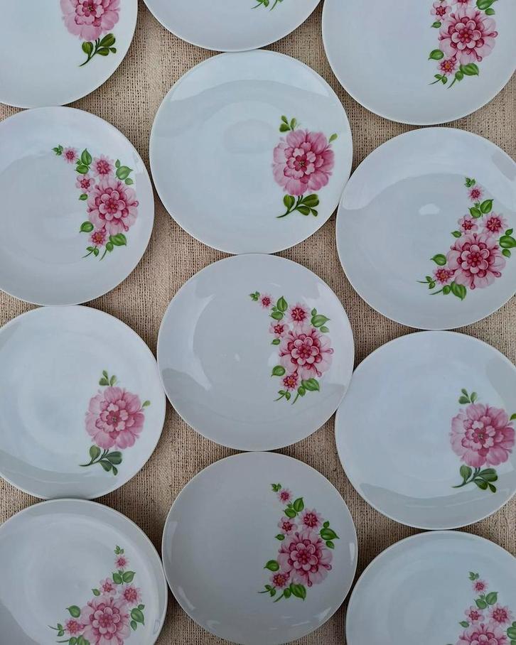 Vintage Bavaria bloemmotief roze ontbijtbordjes, Antiek en Kunst, Antiek | Servies compleet, Ophalen of Verzenden