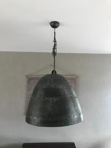 lamp beschikbaar voor biedingen