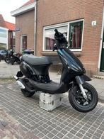 Piaggio zip dr 70cc, Fietsen en Brommers, Scooters | Piaggio, Ophalen of Verzenden, Zo goed als nieuw, Zip