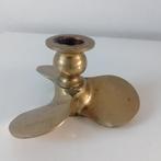 Vintage messing kandelaar in vorm scheepsschroef art, Antiek en Kunst, Ophalen of Verzenden, Koper of Brons