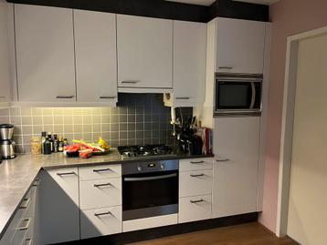 Complete keuken beschikbaar voor biedingen