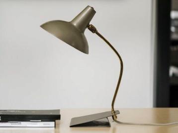 Uiterst zeldzame bureaulamp / tafellamp, Midden-eeuws beschikbaar voor biedingen