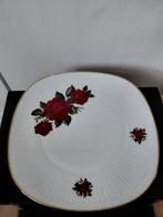 Rheinpfalz Hartporzellan Servies - Rode Rozen, Huis en Inrichting, Gebruikt, Ophalen of Verzenden, Bord(en), Overige stijlen