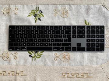 Apple Magic Keyboard met numeriek toetsenblok – Zwart beschikbaar voor biedingen