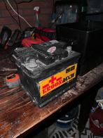 Start accu 44ah, 12v (met accubak), Watersport en Boten, Ophalen of Verzenden, Gebruikt, Motor en Techniek