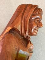 Houten beeldje Boerin Zwarte Woud jaren 70, Antiek en Kunst, Ophalen of Verzenden