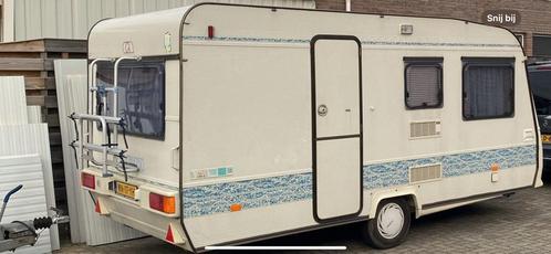 Adria 5104DD, Caravans en Kamperen, Caravans, Particulier, Treinzit, Adria, 5 tot 6 meter, Koelkast, Ophalen