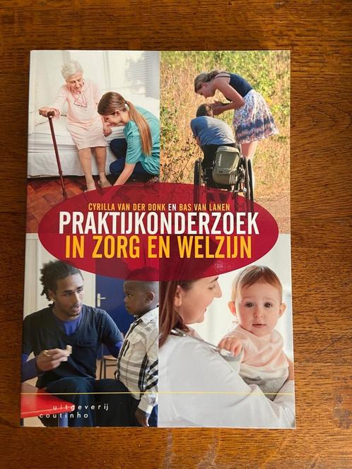Cyrilla van der Donk - Praktijkonderzoek in zorg en welzijn, Boeken, Politiek en Maatschappij, Zo goed als nieuw, Maatschappij en Samenleving
