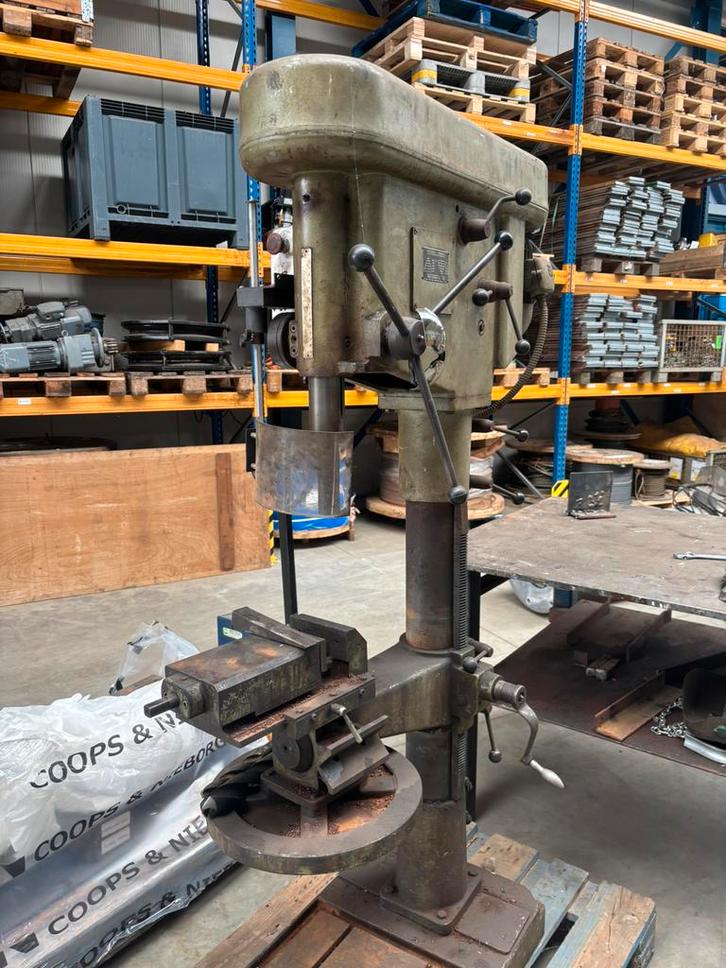 Kolomboormachine  VITESSES, Doe-het-zelf en Verbouw, Gereedschap | Boormachines, Zo goed als nieuw, Kolomboormachine, Ophalen
