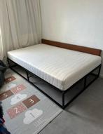 bed met matras 120x200, Huis en Inrichting, Slaapkamer | Bedden, Wit, Ophalen of Verzenden, Zo goed als nieuw, Twijfelaar